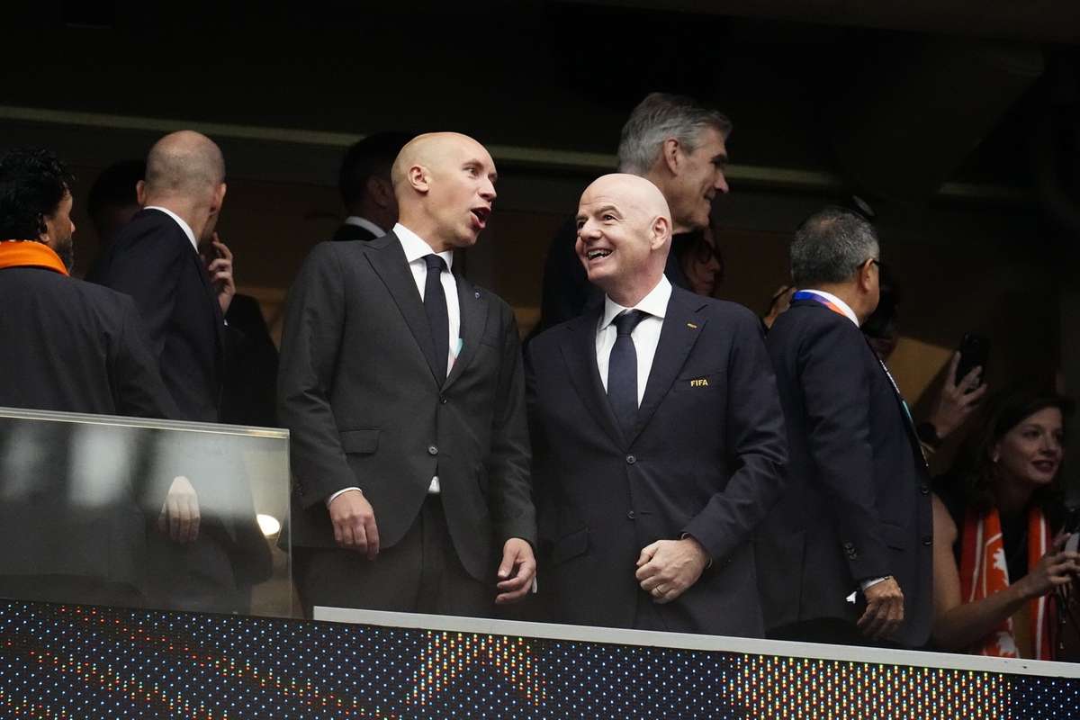 瑞典、威尔士、塞尔维亚相继撤回对因凡蒂诺连任支持,英足总预计跟进