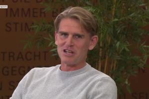 ?弗罗因德：我们或许在见证最强版本的凯恩 他是完美的球员