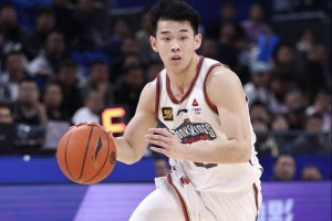 林葳:NCAA要边上课边训练 全英语的课程对我来说是个挑战