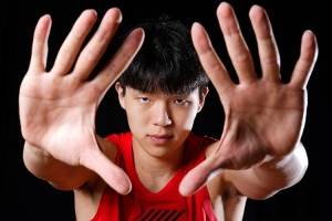 媒体人:杨瀚森上场时间可能不会太多 先累积经验 期待场均6分4板