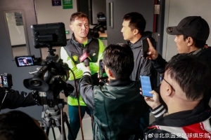 国安代理主帅回应与塞蒂恩分歧:兼听则明,我的作用就是提建议
