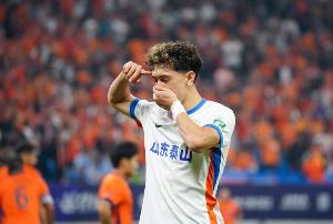 鲁媒:李小恒如果能不断进步,未来有望在泰山队扮演更重要的角色