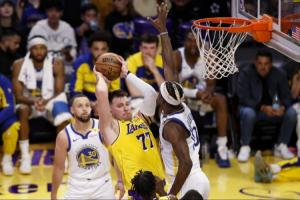 NBA回来了⌛️明早揭幕:雷霆领冠军戒指 KD战旧主 湖勇大战来袭