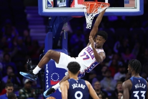 停电村庄走出的NBA探花秀 首秀惊艳世界的埃奇库姆的逆袭故事!