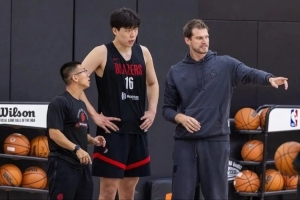 巴西主帅一上任,先给杨瀚森打了个叉?