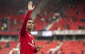 卡塞米罗上半场对抗成功4次、抢断3次，均为曼联队内最多