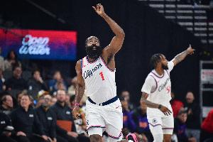 ?啥东西啊！快船上半场三分球合计14中1&命中率7% 太阳22中10