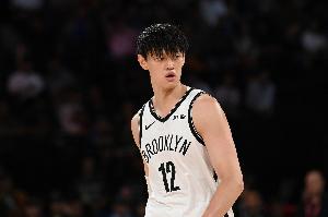 曾凡博收到多所NCAA名校邀约？媒体人：属于缺乏常识杜撰的消息