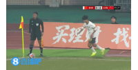 跳的真高啊！帅惟浩高高跃起头球破门，U16国足6分钟1-0领先巴林