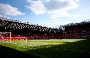 BBC:今晚对阵埃弗顿,老特拉福德新增6141个安全站立席位