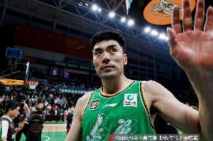 老态尽显！李晓旭全场3投全铁得分挂蛋 仅拿2篮板另1失误3犯规