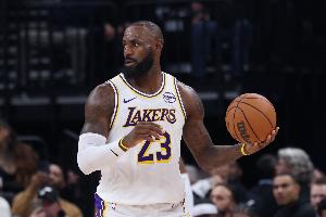 老詹：我客战费城23年了&以前在东部更多 除了主队球迷谁都不在乎