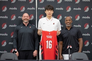 开拓者媒体人:杨瀚森早知会被NBA球队选中 为何不早点提升英语