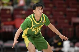 俄勒冈大学主帅:林葳出手太快 选择糟糕 之前打CBA不重视防守