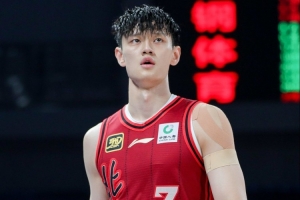 媒体人:曾凡博可先打NBL 等CBA季后赛阶段再回到北京男篮