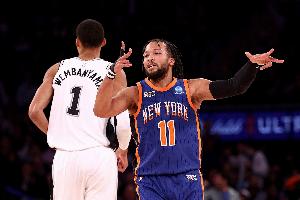 胜者每人50万刀！ESPN预测NBA杯决赛胜率：马刺40.9% 尼克斯59.1%