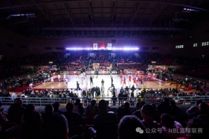 2025-26赛季NBL联赛揭幕战在贵州遵义打响!近6000名球迷到场观战