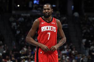 杜兰特谈三节打卡:这种感觉很爽 但不可能每场都一帆风顺