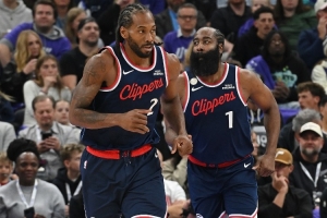 双子星!快船是历史第5支单赛季有两位球员至少得到单场55分球队