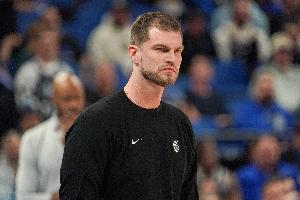 斯普利特：执教NBA球队一直是我的目标 这一切开始得比我想的要早