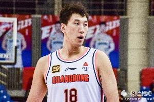 媒体人:杜润旺上场是转折点 但他是一把双刃剑&篮板保护很不足