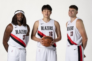 拓媒:罗威的处理三条路 留着他/交易来即战力/交易后培养杨瀚森