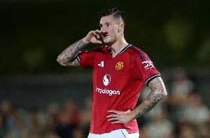 对阵伯恩利梅开二度，这是舍什科在英超联赛首次双响