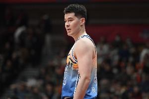 状态很不错！阿不都替补19分钟&正负值+28 高效砍15分5板4助2断