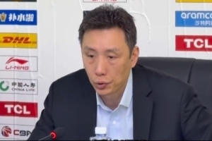 易立：只有6名国内球员是来打比赛的 其他人没做好准备 包括外援