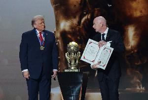 邮报：FIFA无意取消颁发给特朗普的首个和平奖