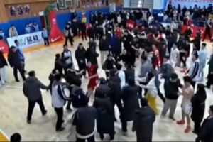 媒体人谈耐高冲突：省级决赛最好找正规场馆 把家长&球员彻底隔开
