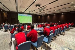 海港全队集体观看U23亚洲杯半决赛,为吾米提江、蒯纪闻助威