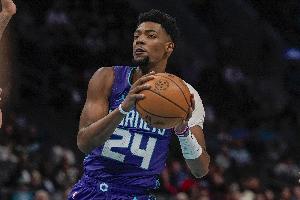 低迷！布兰登·米勒首节3中0仅靠罚球拿到2分 正负值-20