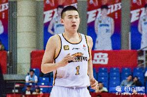 没状态！付豪半场4中0一分未得拿到3篮板 正负值-9