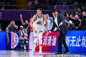 陈林坚:广厦可能有点轻敌 我们球迷呐喊助威也给到他们一点压力