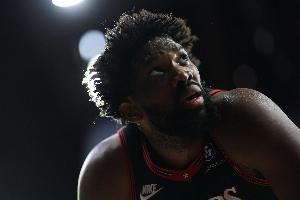 恩比德：过去几年对我来说太艰难了 现在能稳定持续出战我很开心