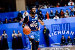 媒体人:外援因欠薪拒出场 四川应把有价值球员交易换现金补窟窿