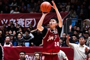 还得可劲儿练！李悦洲替补7分钟 三分5投全丢&所有数据栏皆为0