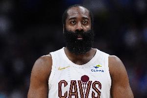 哈登:对待摆烂队篮网也要拿出职业态度 接下来都要保持这种状态