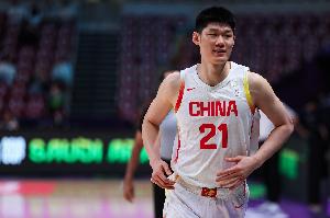 万众瞩目！“中国男篮反超日本”“中国男篮vs日本男篮”登上热搜