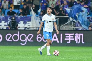 青岛西海岸老将王鹏伤愈复出,去年8月曾因车祸头部骨折长期休战