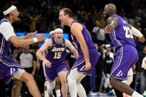 NBA最强左手射手，是个右撇子