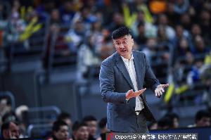 昏昏欲睡！广东半场33-25领先 广东命中率仅36.4% 四川39.1%
