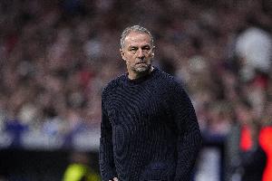 弗里克:亚马尔有些情绪,我没有什么可指责他的