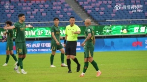媒体人:刘建业找到李镇全称罚款我来出,2场停赛的奖金按主力发