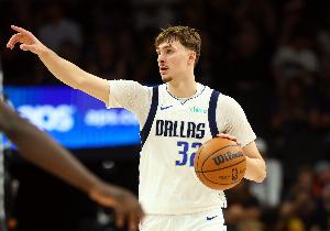 米奇:这届最佳新秀竞争很精彩 弗拉格和克尼佩尔是领跑者
