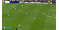 阿森纳1-0领先！汉茨科送点，约克雷斯亲自主罚打进